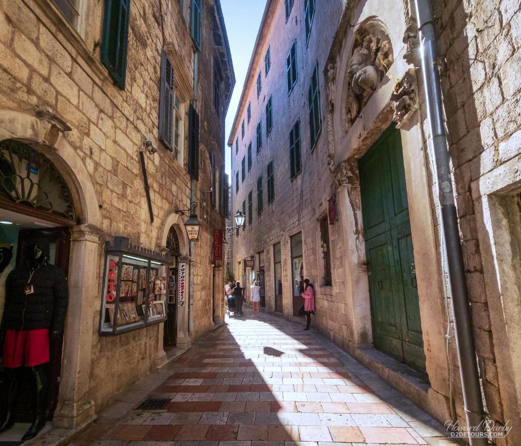 Cozy 2 Bedroom Apartment In Antique Bizanti Palace Kotor Luaran gambar